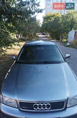 Седан Audi A4 1996 в 