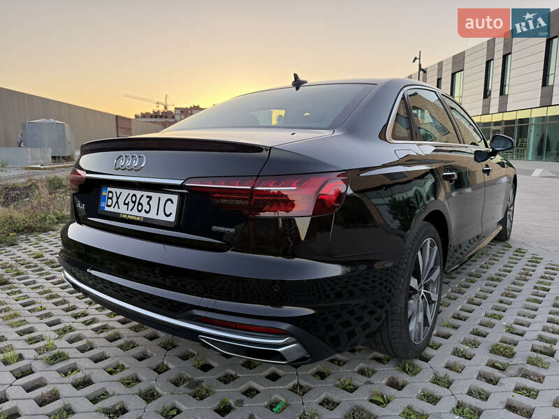 Седан Audi A4 2023 в Хмельницькому