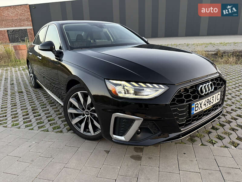 Седан Audi A4 2023 в Хмельницькому