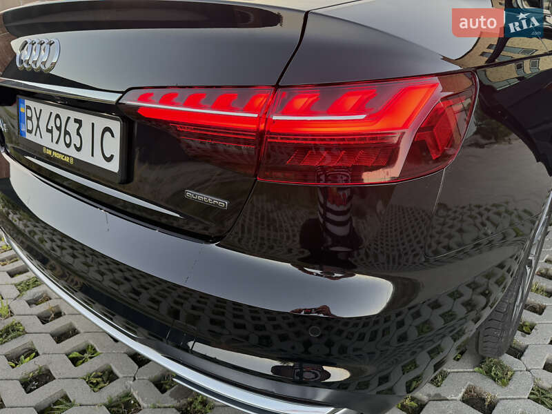 Седан Audi A4 2023 в Хмельницькому