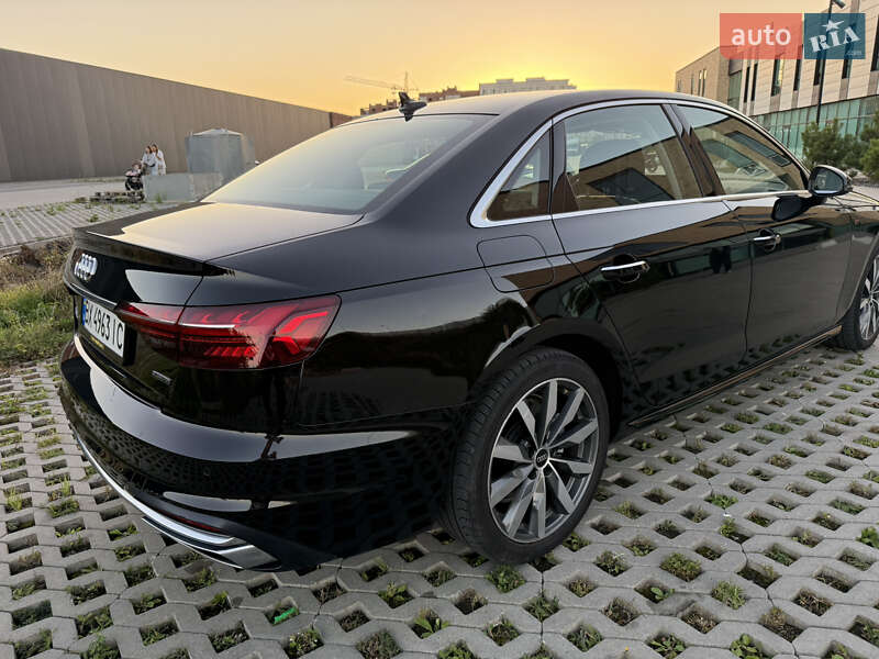 Седан Audi A4 2023 в Хмельницькому