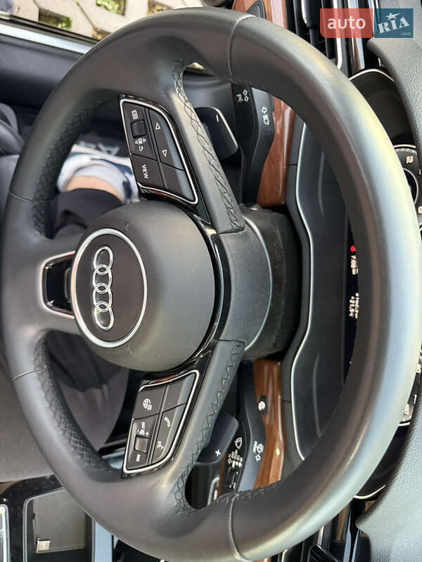 Седан Audi A4 2023 в Хмельницькому
