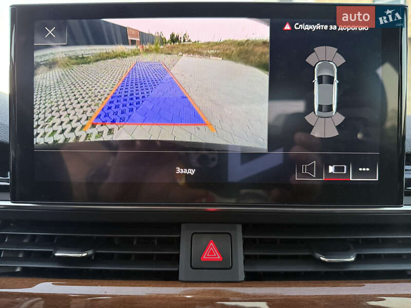 Седан Audi A4 2023 в Хмельницком