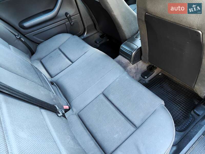 Универсал Audi A4 2004 в Киеве