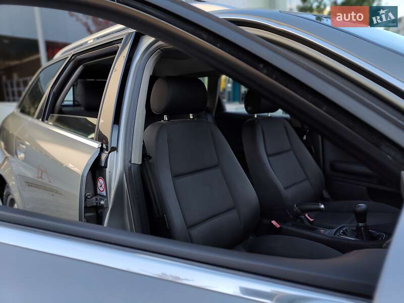 Универсал Audi A4 2004 в Киеве