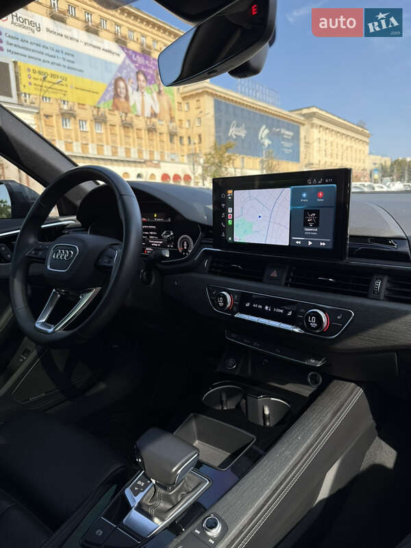 Седан Audi A4 2023 в Харькове