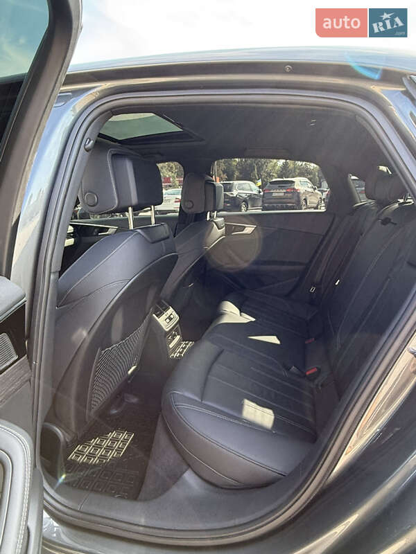 Седан Audi A4 2023 в Харькове