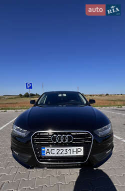 Седан Audi A4 2012 в 