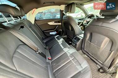 Седан Audi A4 2017 в 