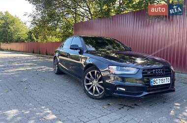 Седан Audi A4 2012 в Львове