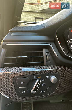 Седан Audi A4 2016 в 