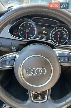 Седан Audi A4 2014 в Львове