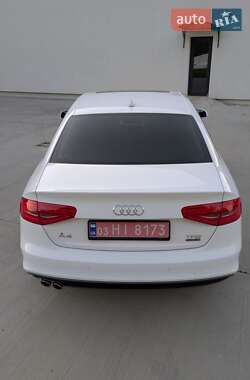 Седан Audi A4 2015 в 