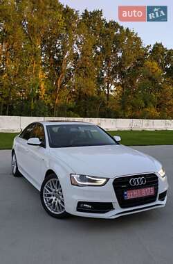 Седан Audi A4 2015 в 