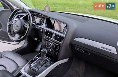 Седан Audi A4 2015 в 