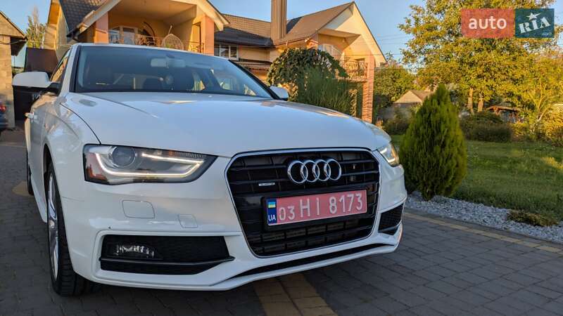 Седан Audi A4 2015 в Луцке