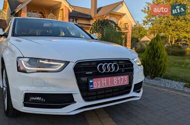 Седан Audi A4 2015 в 