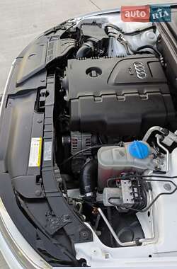 Седан Audi A4 2015 в 