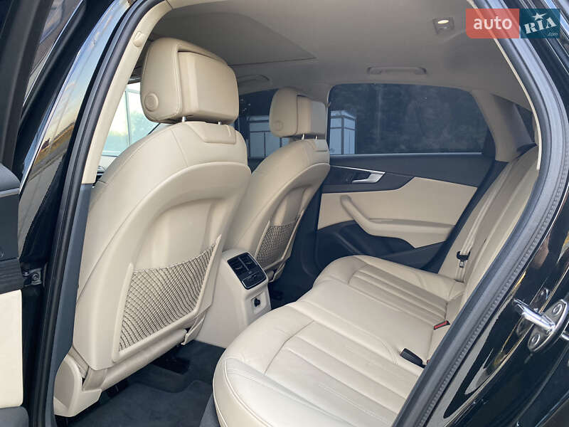 Седан Audi A4 2016 в Тернополе
