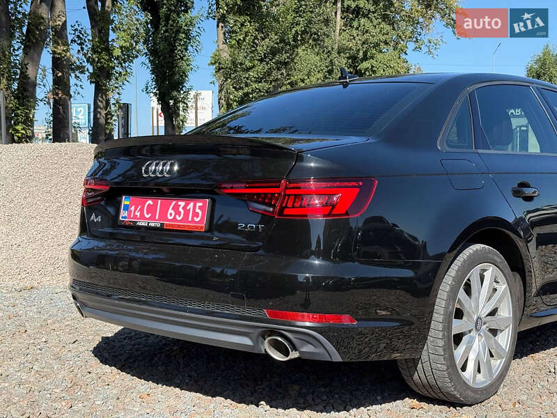 Седан Audi A4 2017 в Стрию