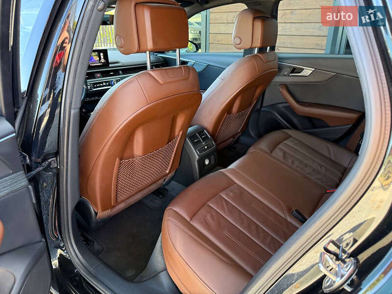 Седан Audi A4 2017 в Стрию