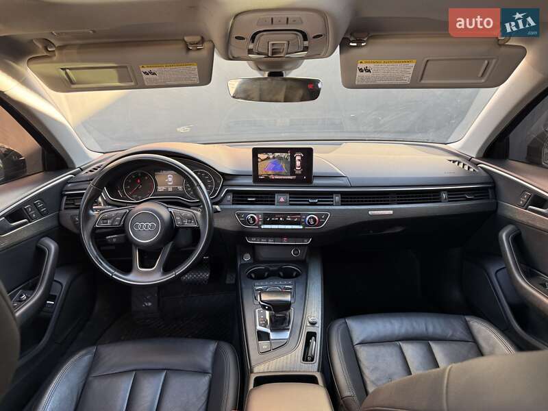 Седан Audi A4 2017 в Львове