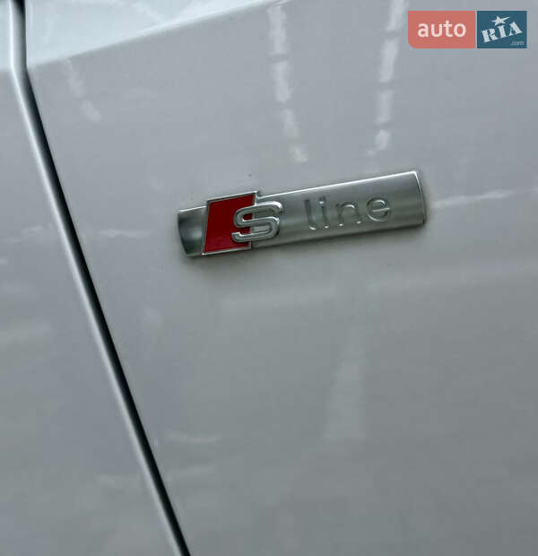 Седан Audi A4 2020 в Львове