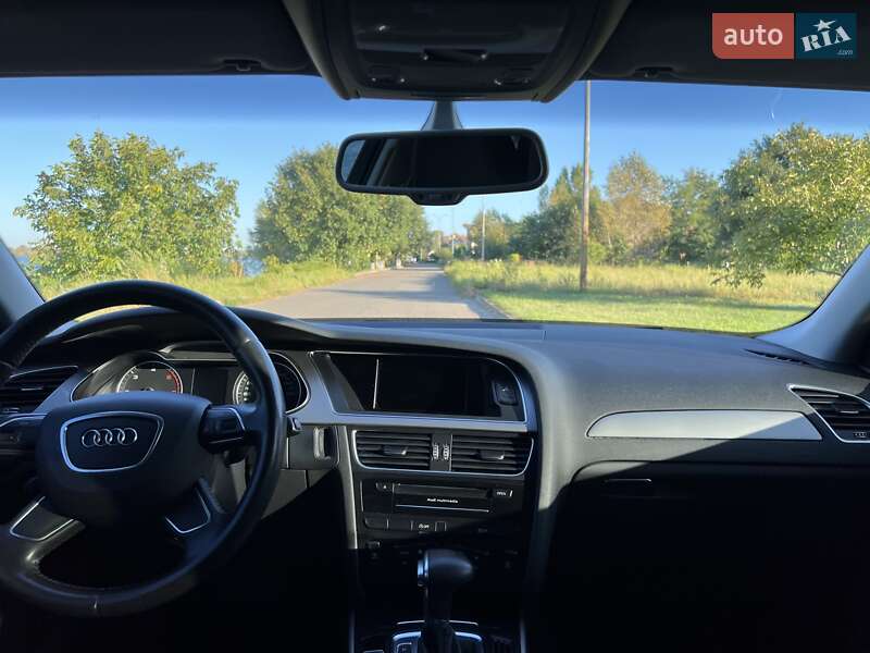 Универсал Audi A4 2013 в Киеве