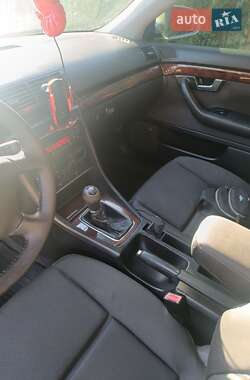 Седан Audi A4 2001 в 