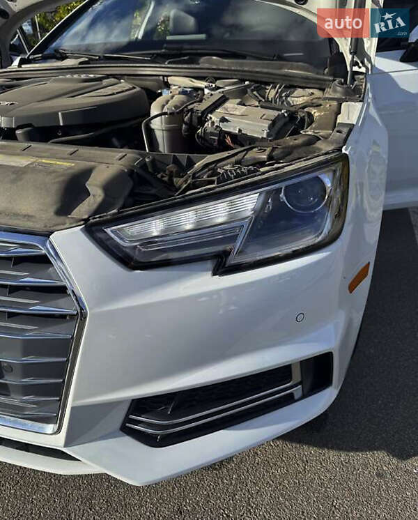 Седан Audi A4 2018 в Киеве