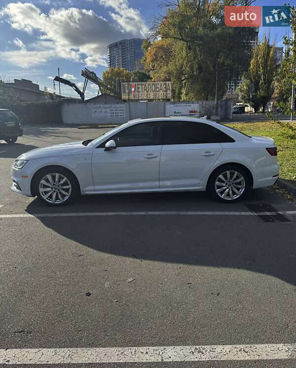 Седан Audi A4 2018 в Киеве