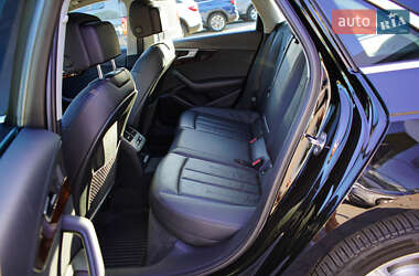 Седан Audi A4 2019 в 