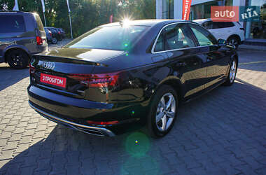Седан Audi A4 2019 в 