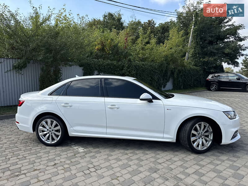 Седан Audi A4 2018 в Ивано-Франковске