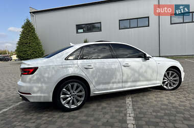 Седан Audi A4 2018 в 