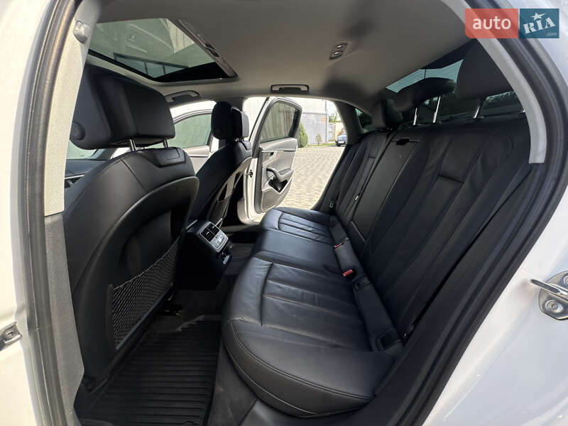 Седан Audi A4 2018 в Ивано-Франковске