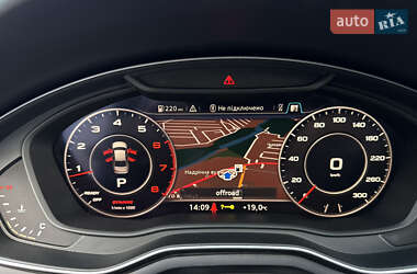 Седан Audi A4 2018 в 