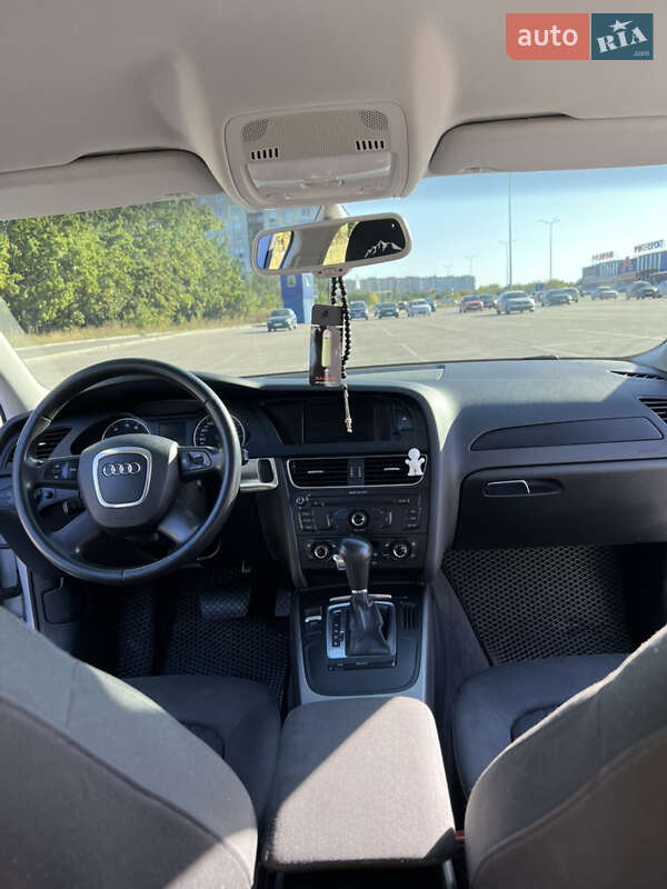 Седан Audi A4 2008 в Кропивницком