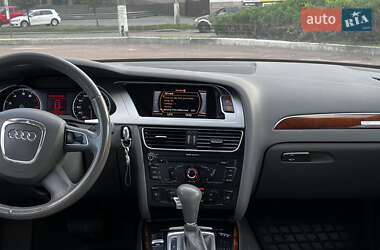 Седан Audi A4 2011 в 
