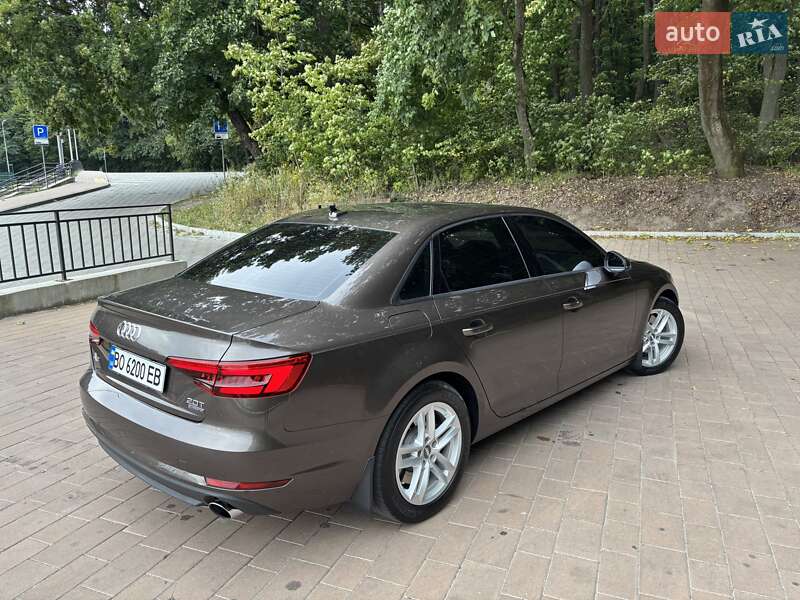 Седан Audi A4 2016 в Тернополе