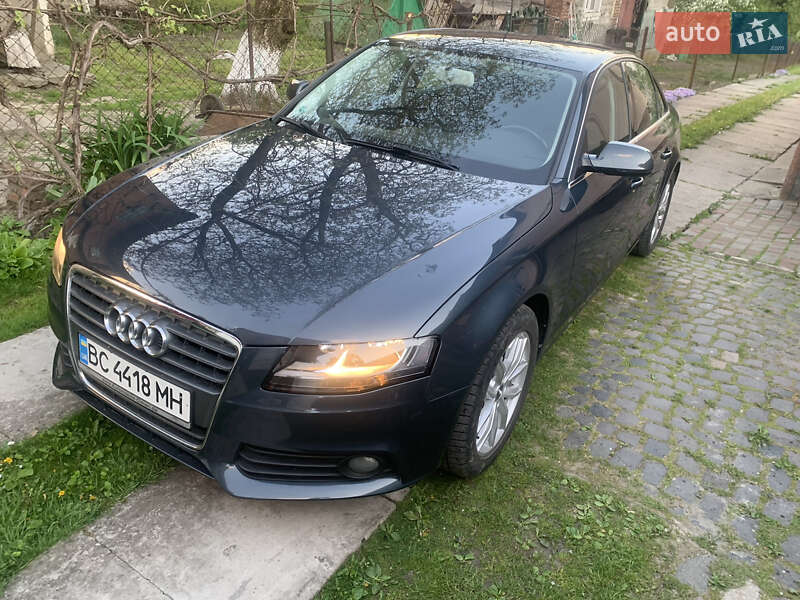 Седан Audi A4 2009 в Львове
