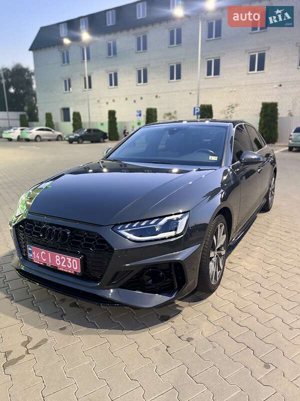 Седан Audi A4 2021 в Києві