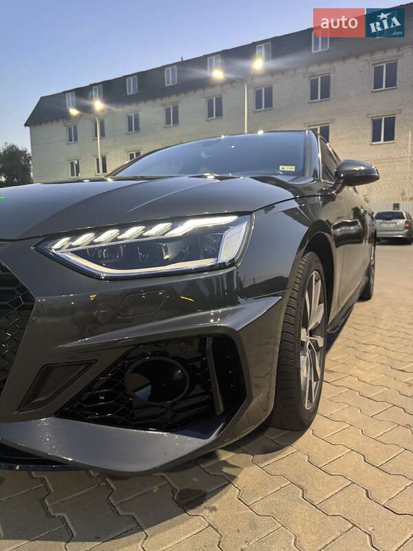 Седан Audi A4 2021 в Києві