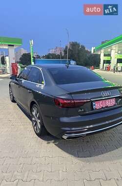 Седан Audi A4 2021 в 