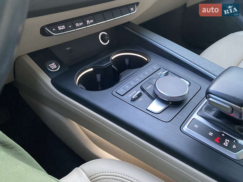 Седан Audi A4 2018 в Кривом Роге