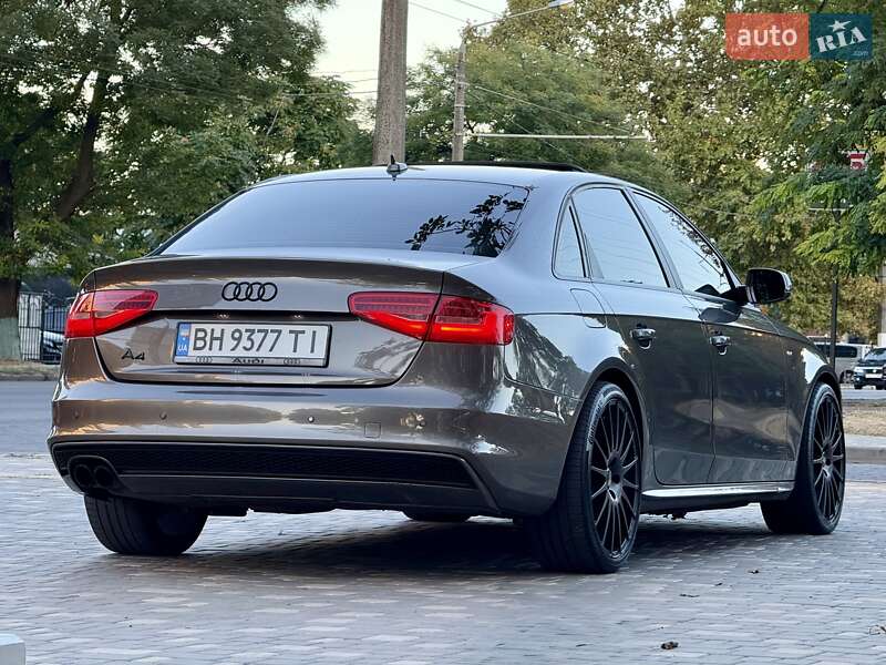 Седан Audi A4 2014 в Одессе