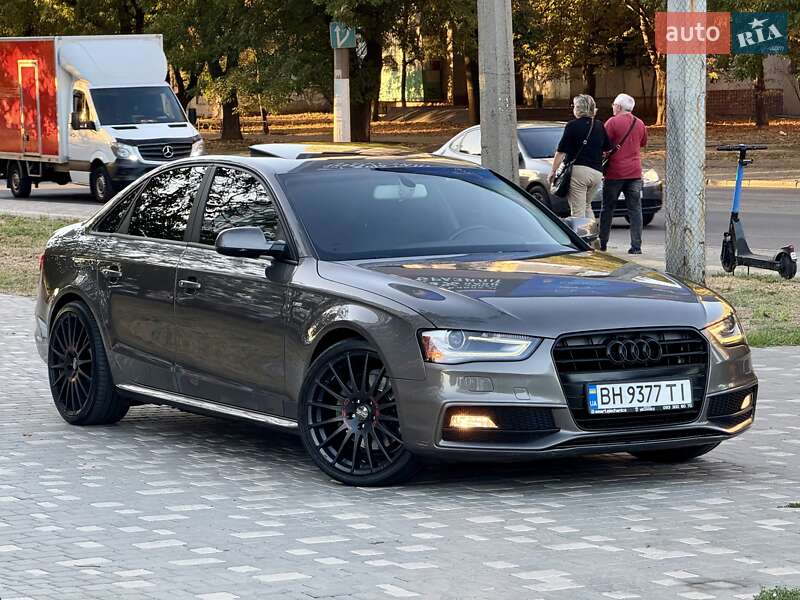 Седан Audi A4 2014 в Одессе
