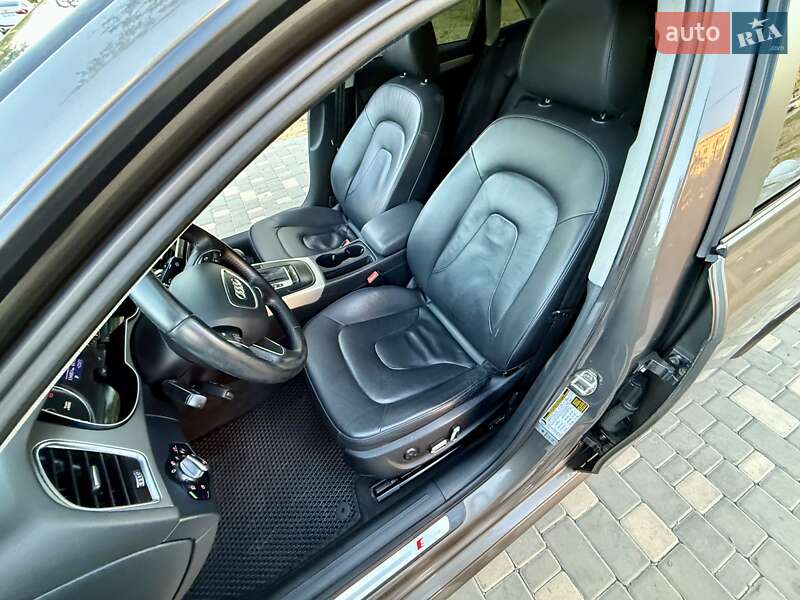 Седан Audi A4 2014 в Одессе