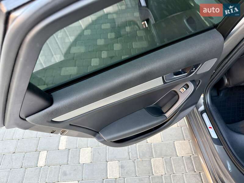 Седан Audi A4 2014 в Одессе