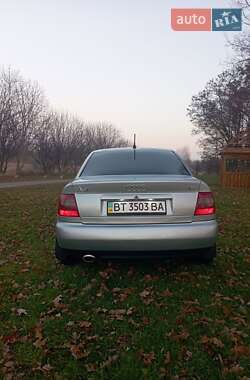Седан Audi A4 1998 в 